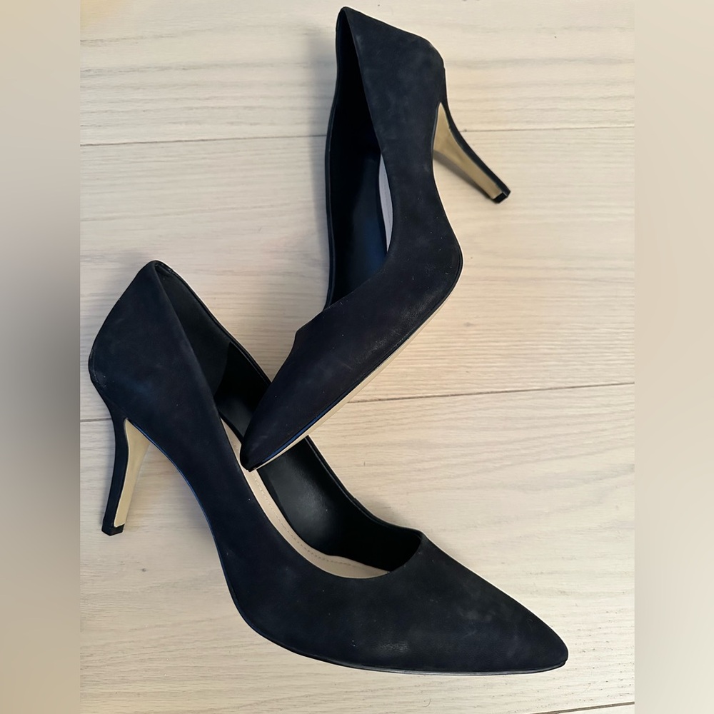 BCBGENERATION Black Suede/Soft Leather Gaminkh Pump Size 11